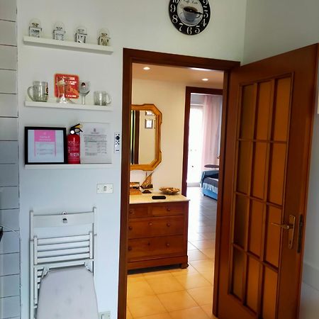 Appartamento Riviera Trilocale Wifi E Parcheggio Privato Вентимилья Экстерьер фото