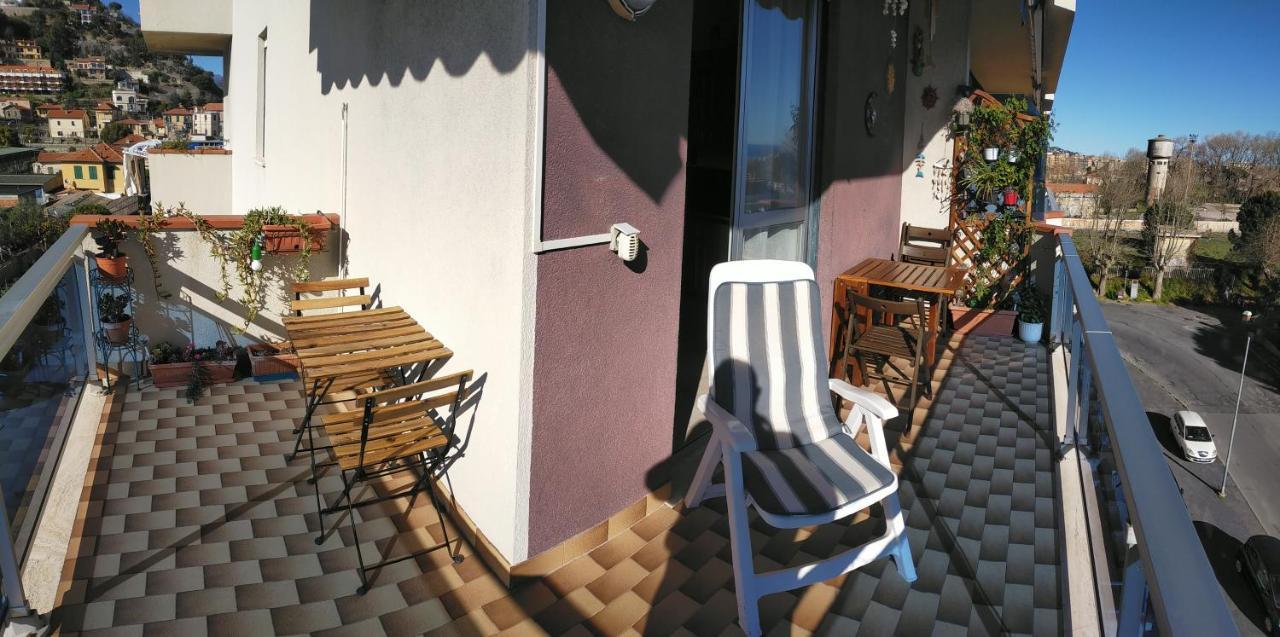 Appartamento Riviera Trilocale Wifi E Parcheggio Privato Вентимилья Экстерьер фото